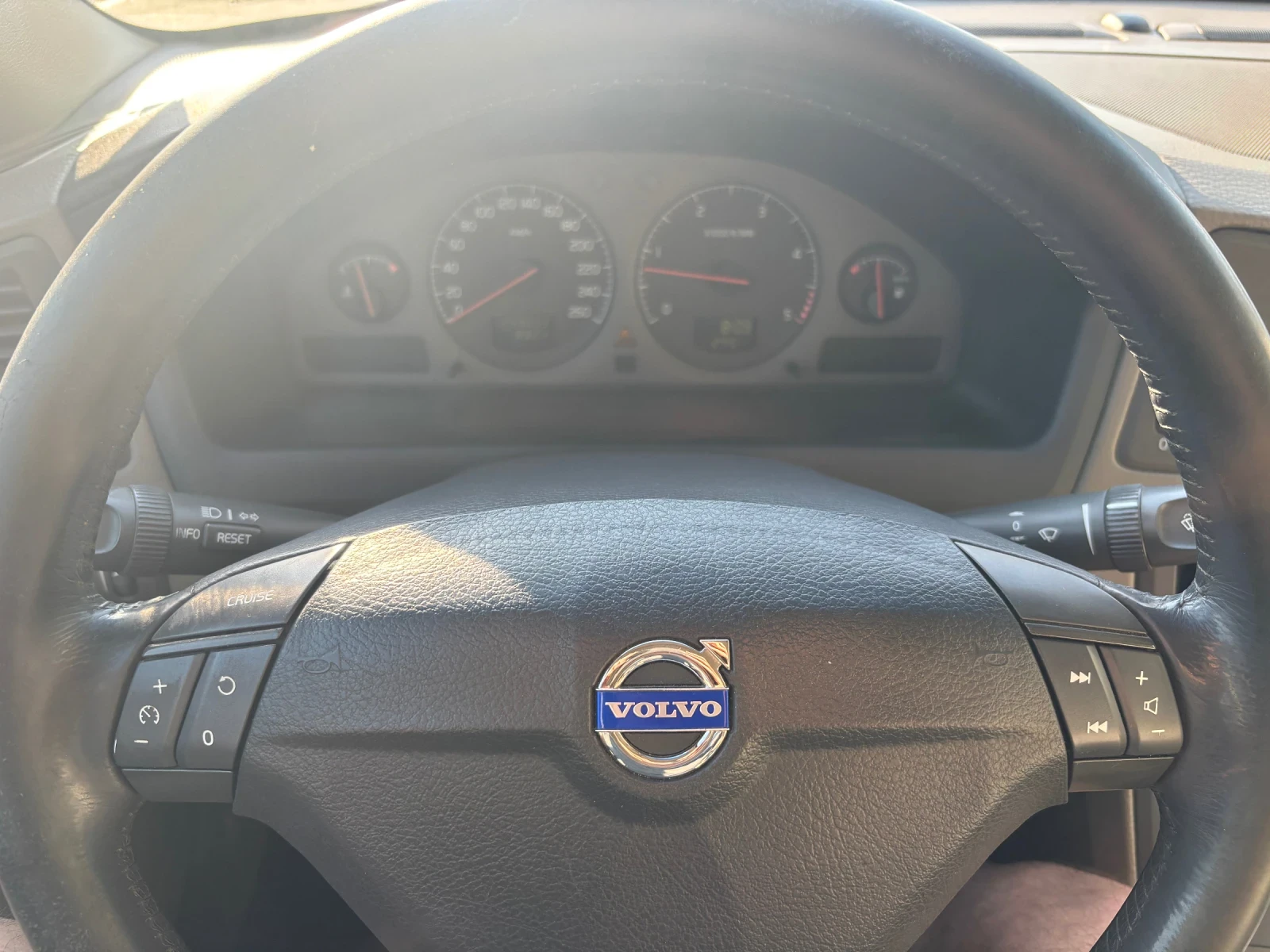 Volvo S60  - изображение 5