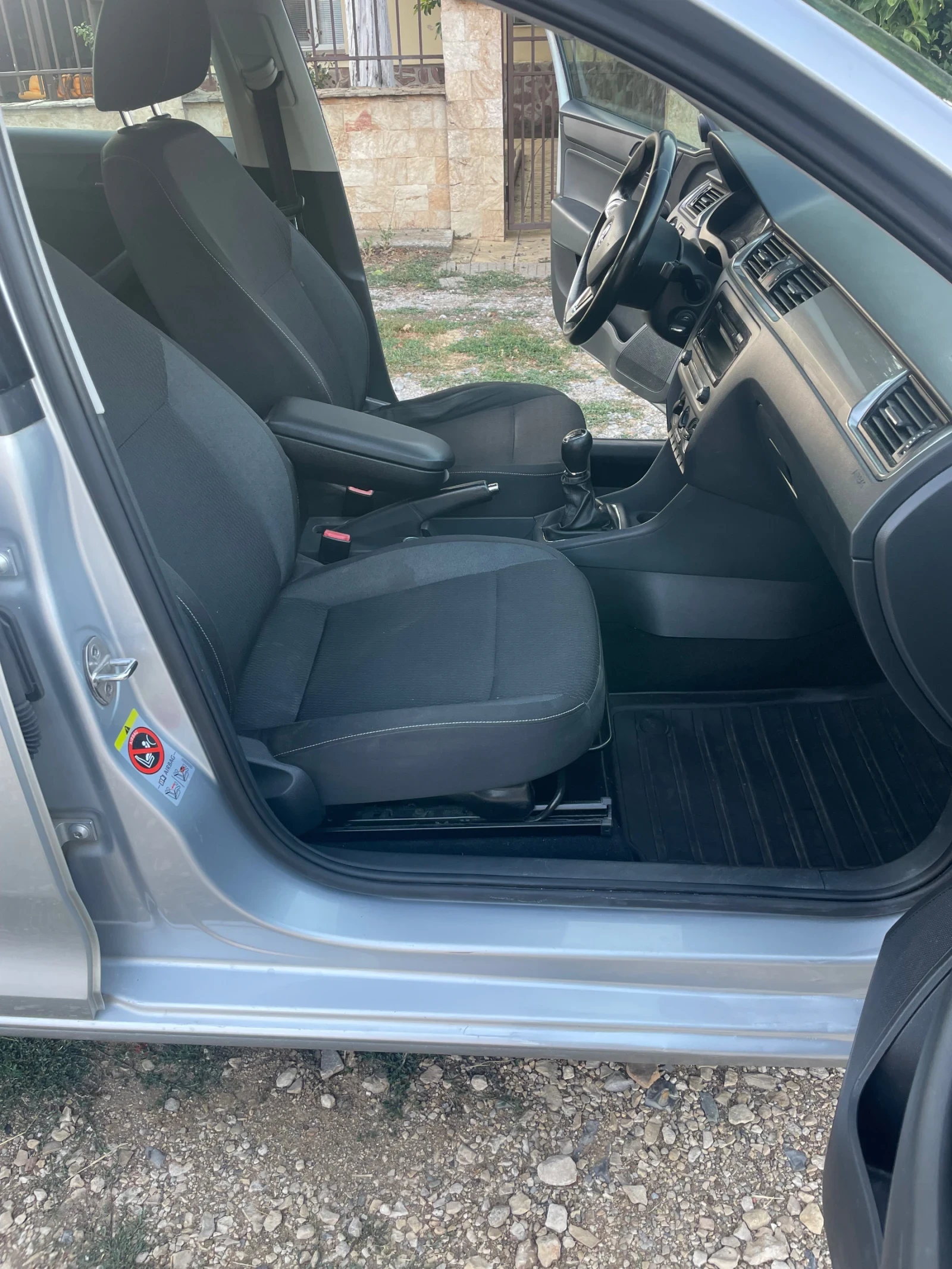 Skoda Rapid 1.6TDI Xenon | Mobile.bg   10