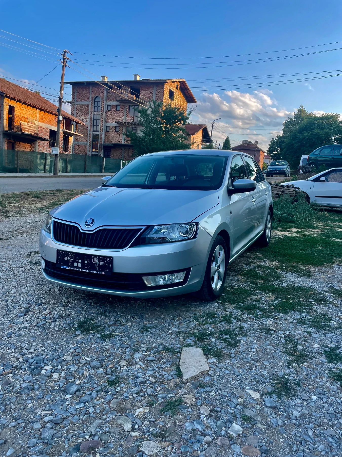 Skoda Rapid 1.6TDI Xenon - изображение 2
