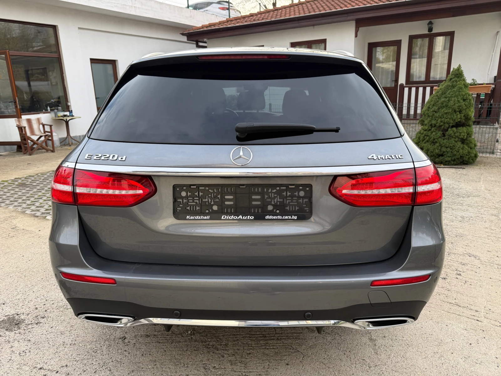 Mercedes-Benz E 220 d 4Matic.AMG. - изображение 5