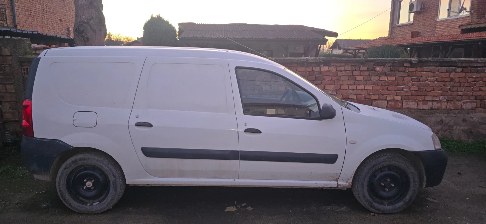 Dacia Logan 1.6 | Mobile.bg � ����������� 11