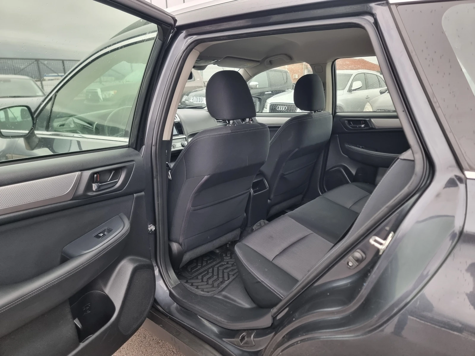 Subaru Outback 2.0D | Mobile.bg � ����������� 11