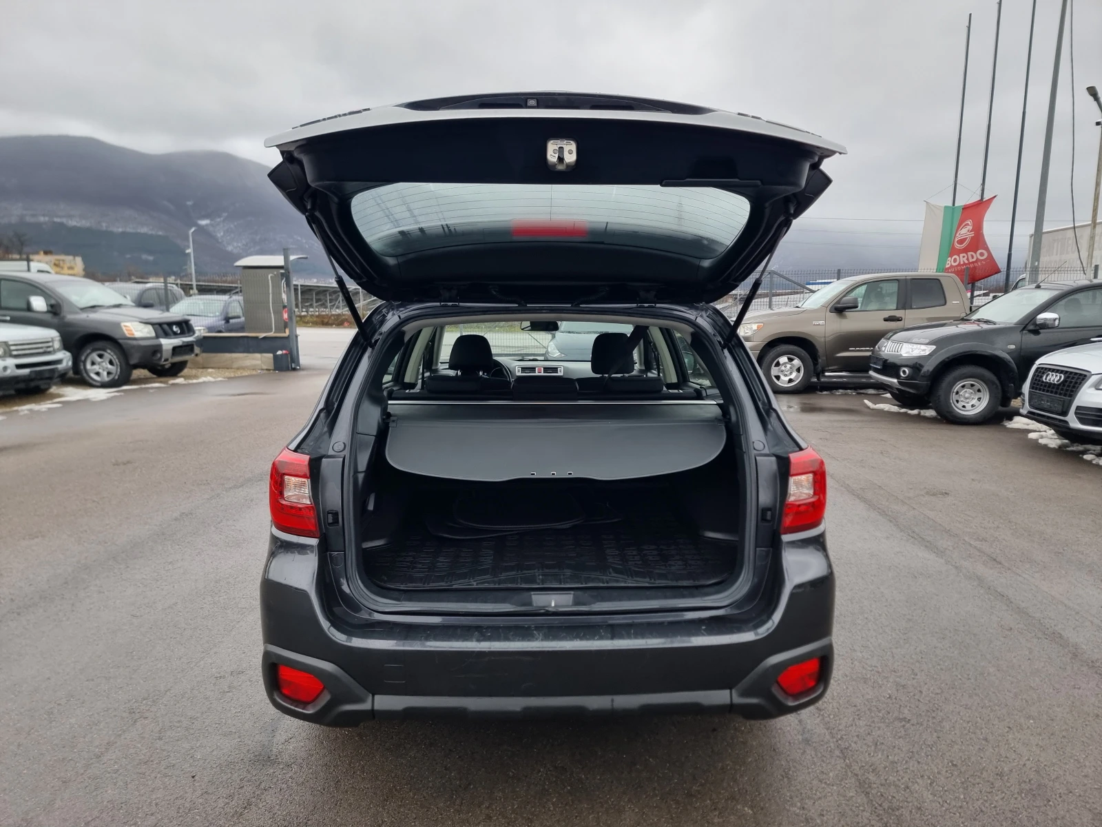 Subaru Outback 2.0D | Mobile.bg � ����������� 13