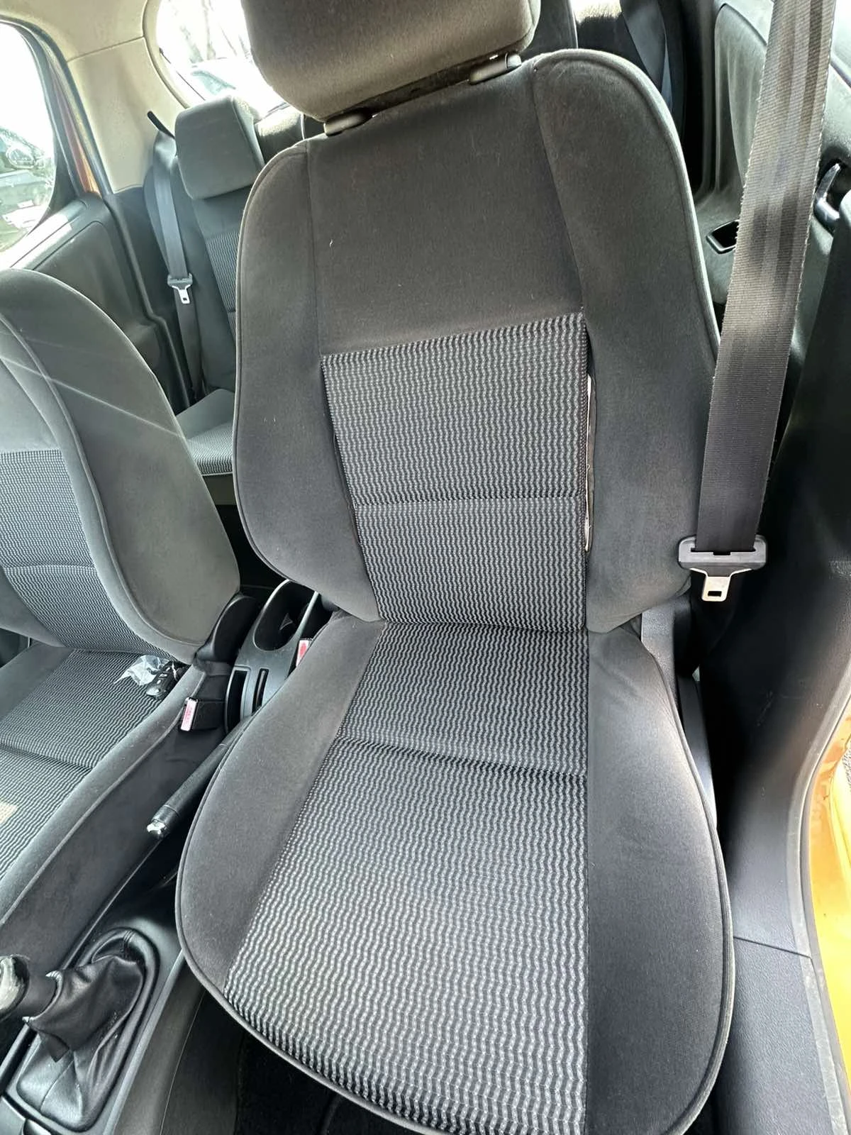 Peugeot 207 PREMIUM 1.4, снимка 10 - Автомобили и джипове - 53884377