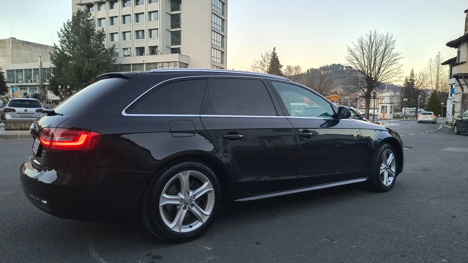 Audi A4 2.0 TDI, QUATRO 177к.с, BI XENON, LED, снимка 5 - Автомобили и джипове - 54118217