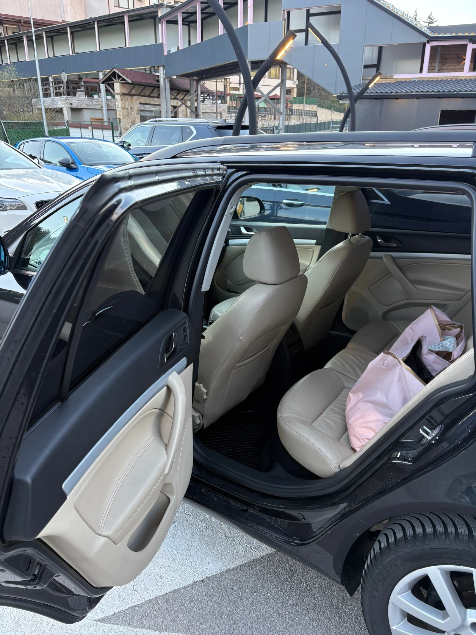 Skoda Octavia 1.6TDI, снимка 6 - Автомобили и джипове - 54297648