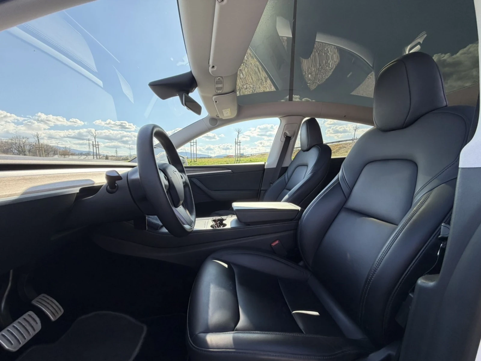 Tesla Model Y Performance, снимка 14 - Автомобили и джипове - 54505777