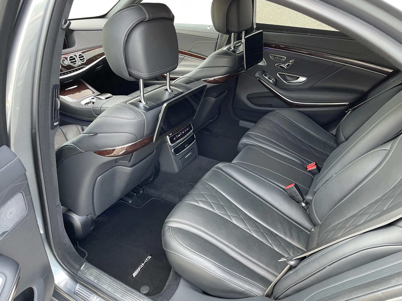 Mercedes-Benz S 560 AMG 4-Matic, снимка 8 - Автомобили и джипове - 54637856
