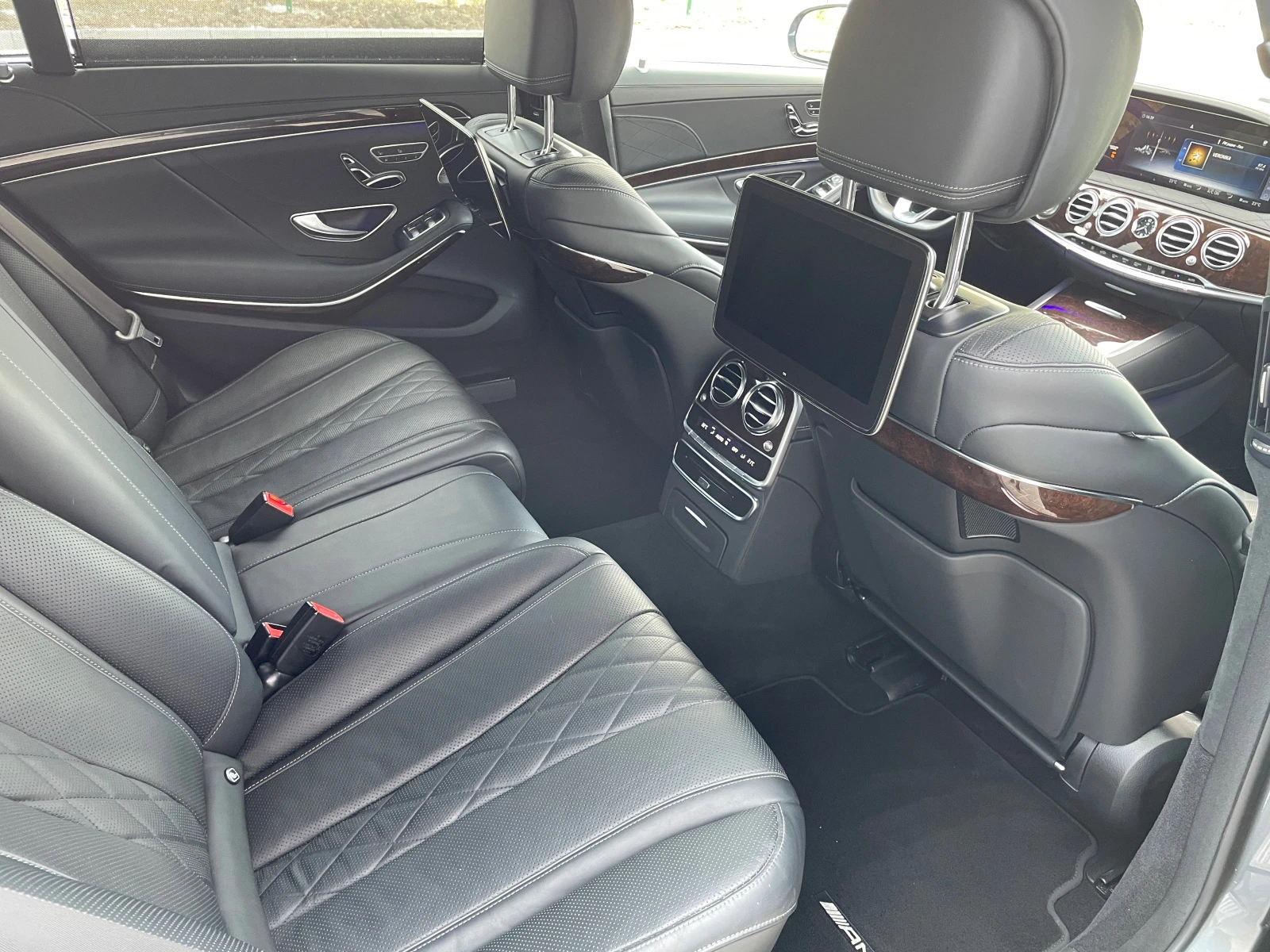 Mercedes-Benz S 560 AMG 4-Matic, снимка 9 - Автомобили и джипове - 54637856