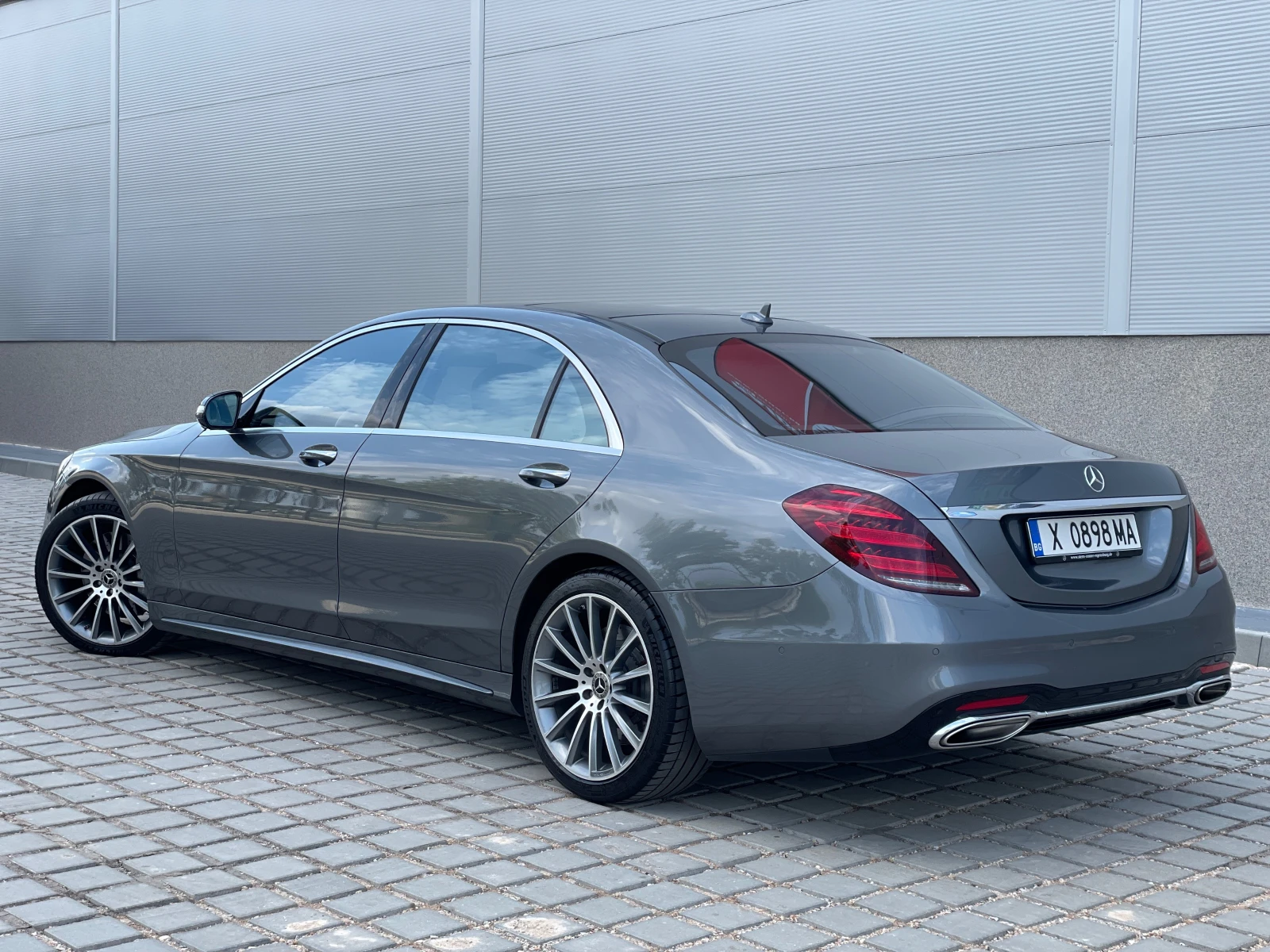 Mercedes-Benz S 560 AMG 4-Matic, снимка 4 - Автомобили и джипове - 54637856