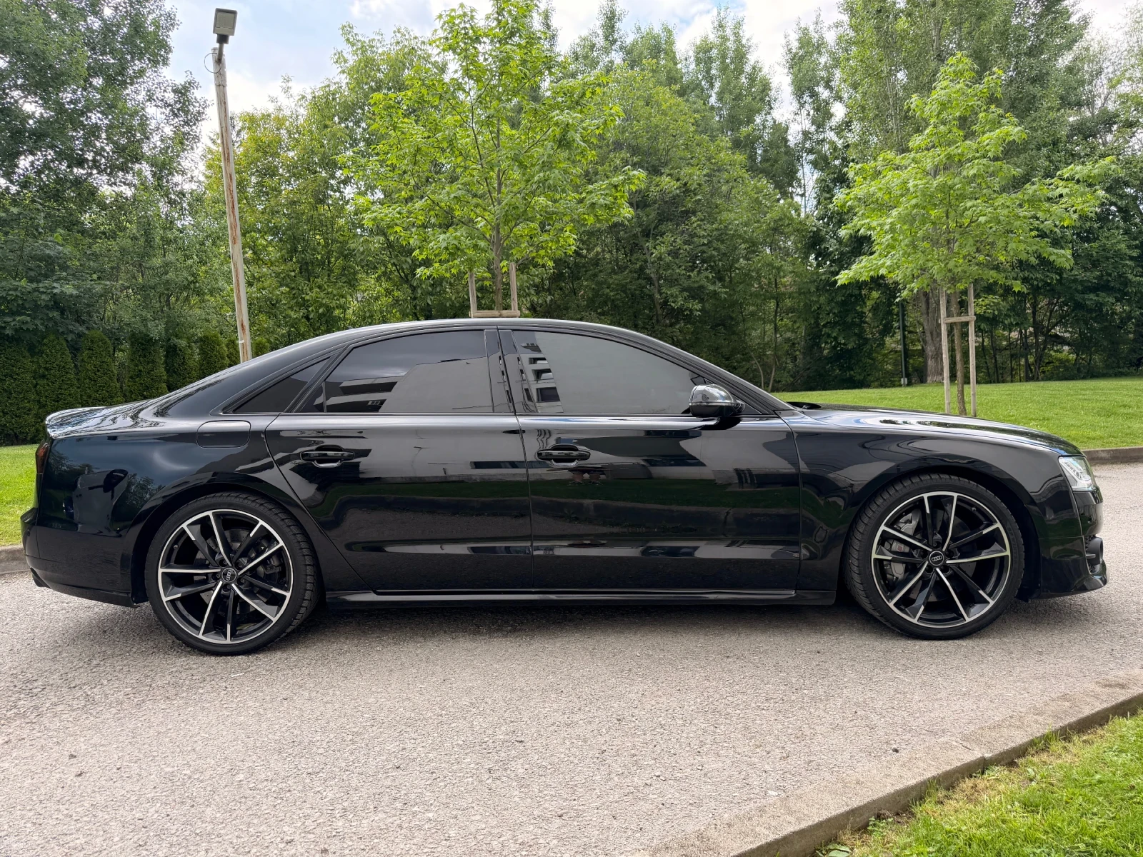 Audi S8 PLUS / CERAMIC BRAKES , снимка 8 - Автомобили и джипове - 55483817