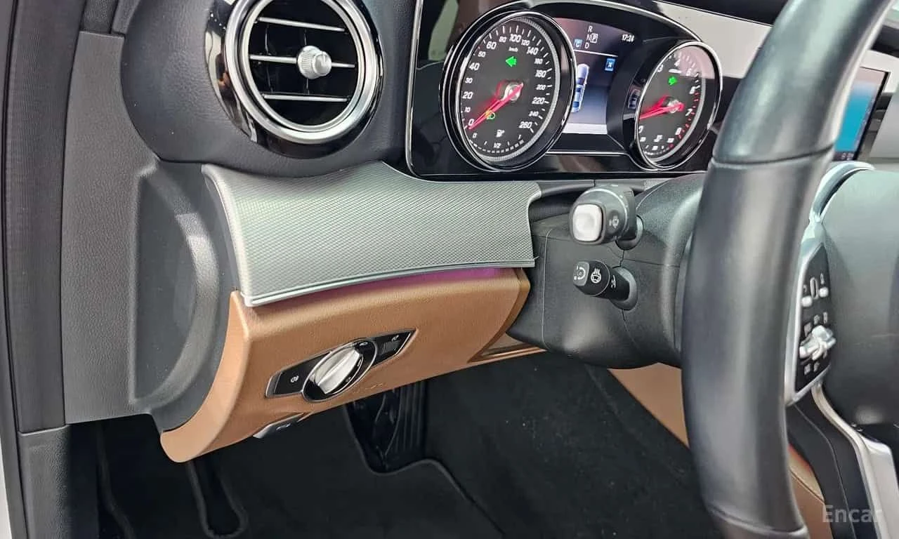Mercedes-Benz E 300 * E300 Avantgarde * CARFAX * ЦЕНА ДО БГ, снимка 8 - Автомобили и джипове - 55531311