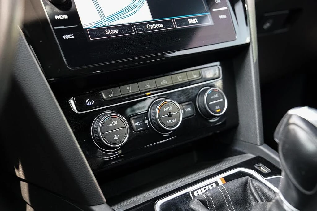 VW Arteon Keyless | Дистанционно стартиране | Обдухване, снимка 13 - Автомобили и джипове - 55656181