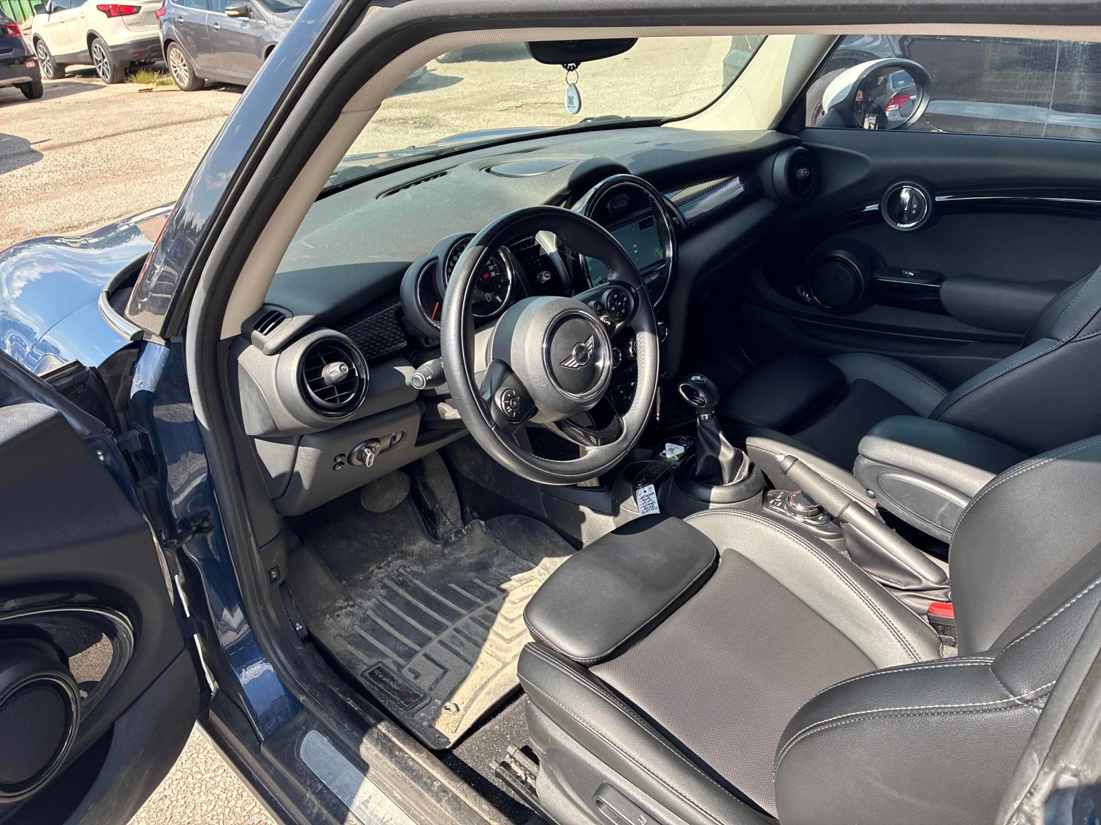 Mini John Cooper Works * S* CARFAX* АВТОКРЕДИТ БЕЗ ПЪРВОНАЧАЛНА ВНОСКА* , снимка 5 - Автомобили и джипове - 55885274