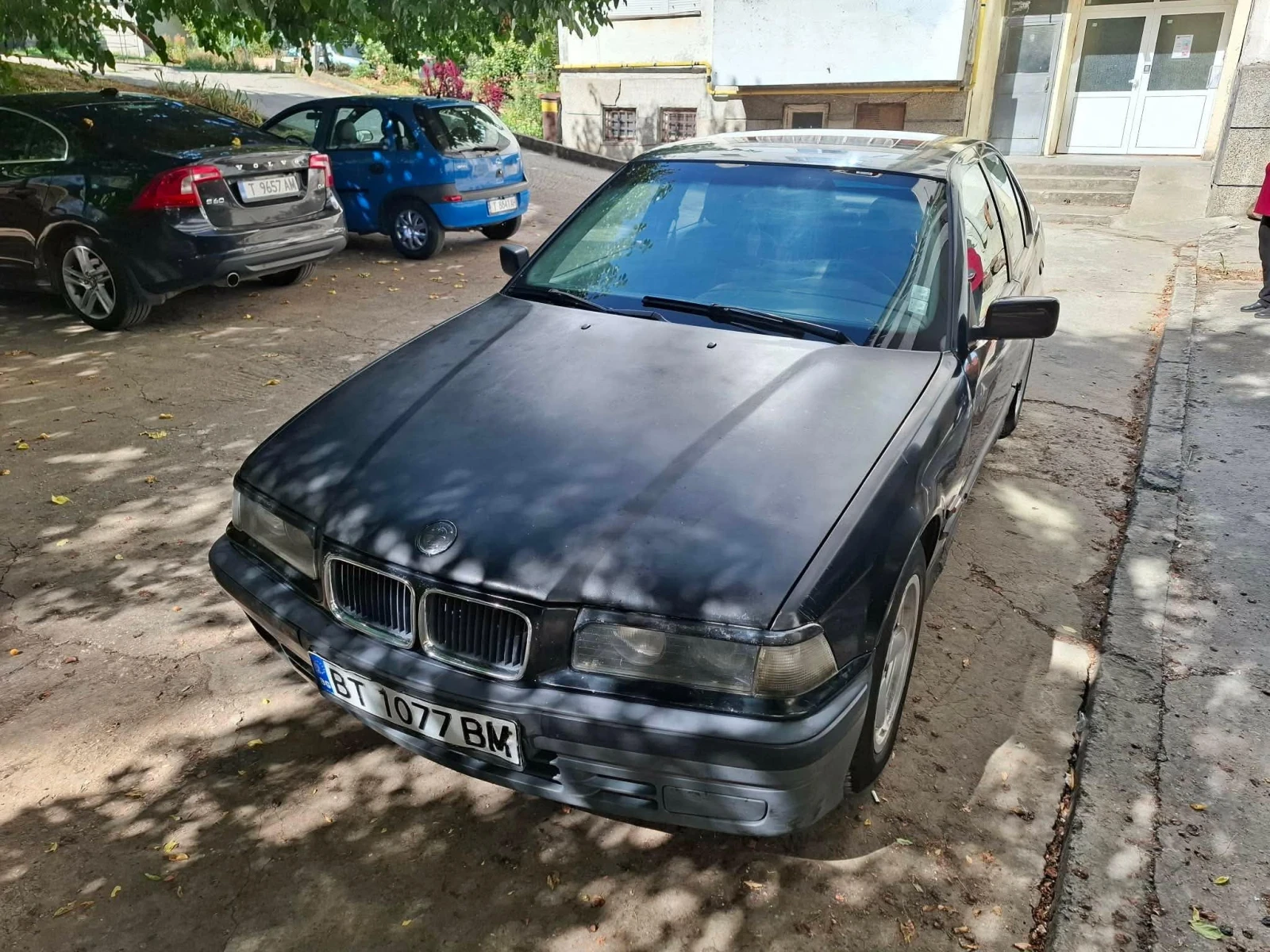 BMW 318, снимка 2 - Автомобили и джипове - 55912594
