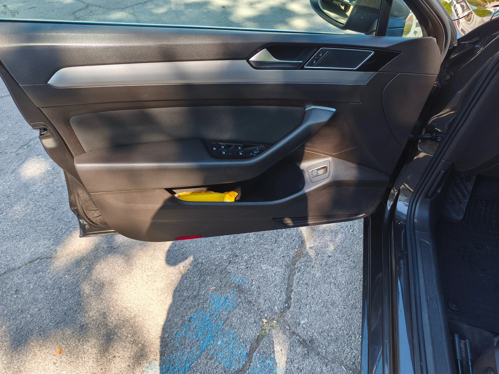 VW Passat 2.0TDi 140ps, снимка 12 - Автомобили и джипове - 56021704