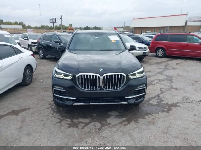 BMW X5 XDRIVE40I, Сервизна история, Минимална щета, снимка 2 - Автомобили и джипове - 48732324