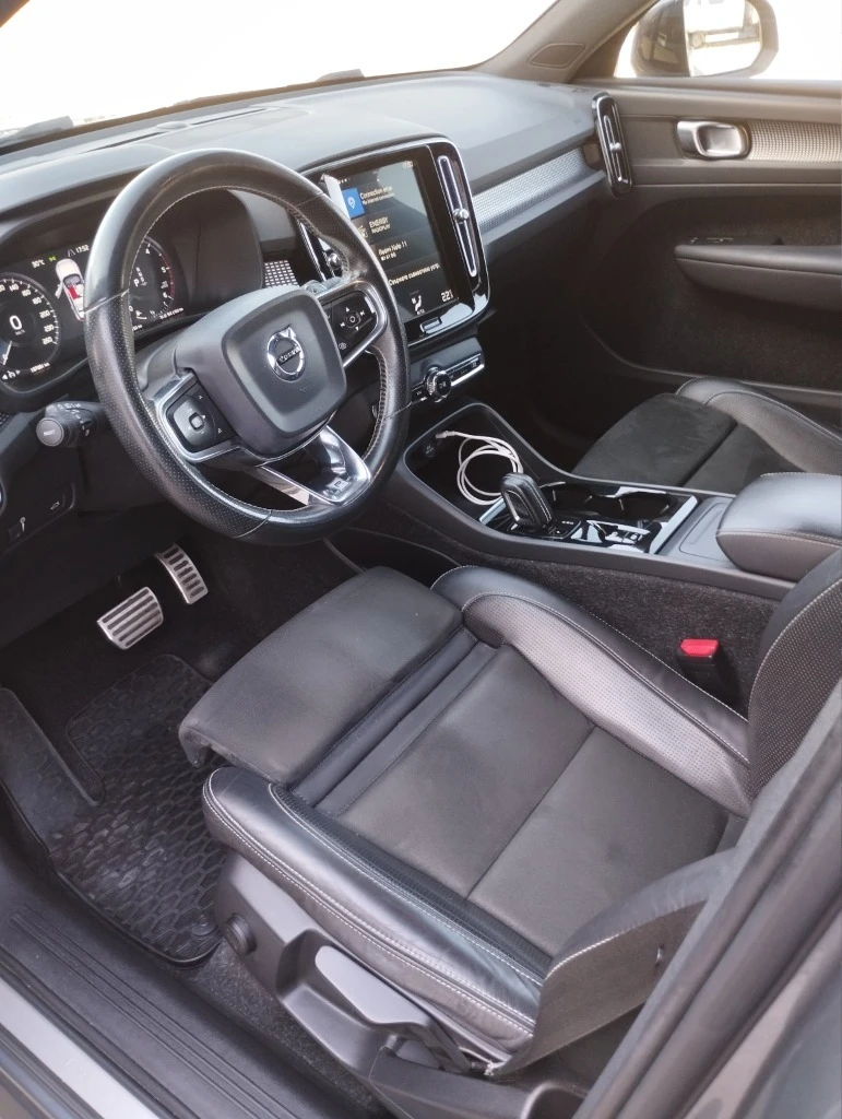 Volvo XC40 R DESIGN, снимка 5 - Автомобили и джипове - 56205298