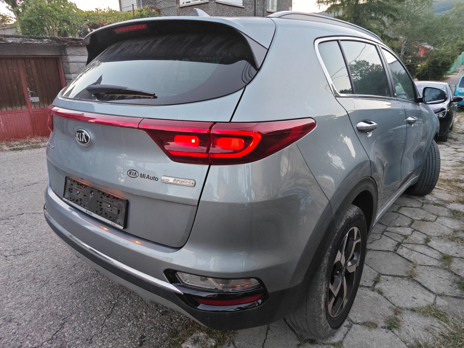 Kia Sportage 1.6 Хибрид Автоматик Фейслифт 11.2019г - изображение 2