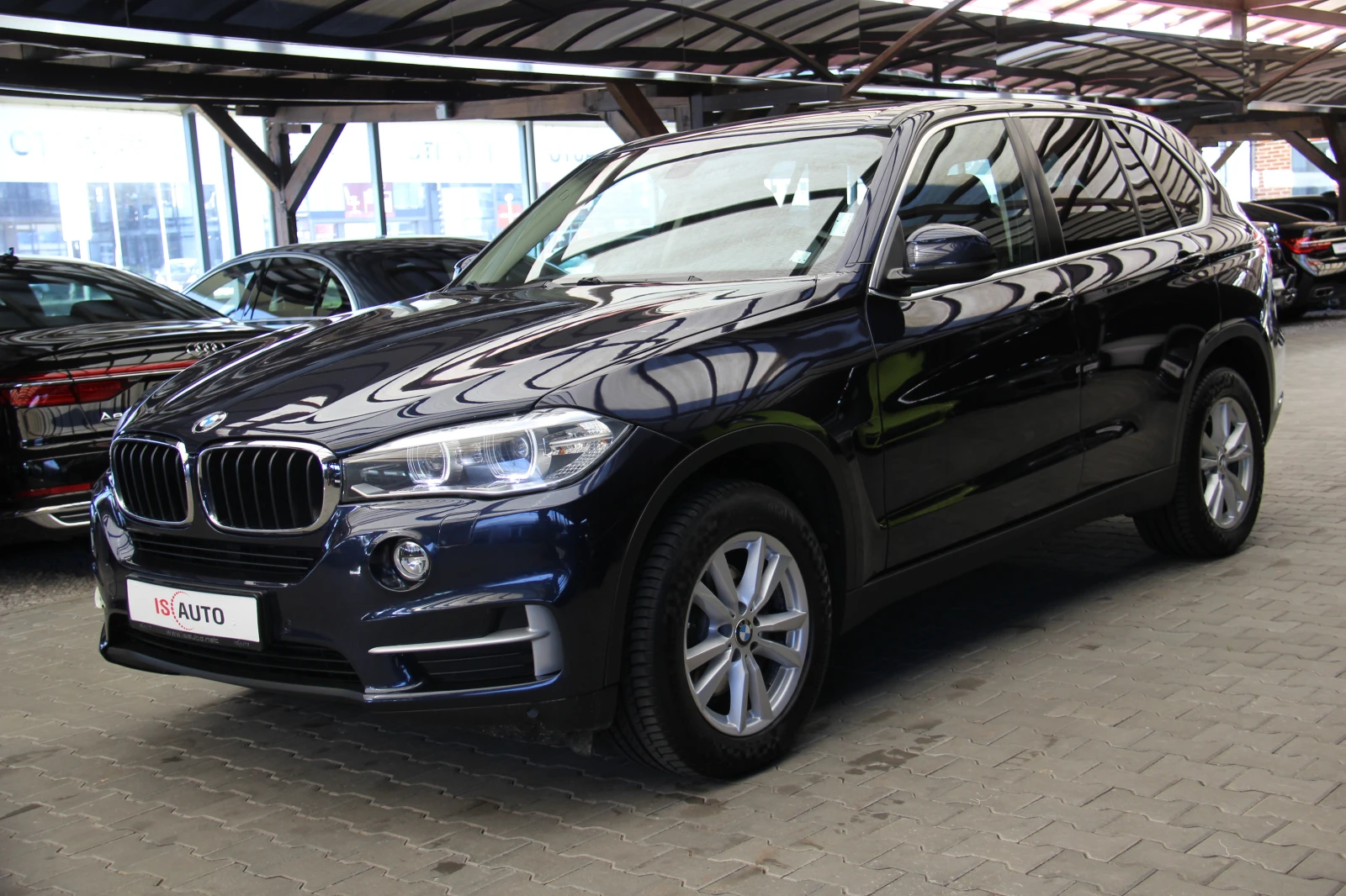 BMW X5 3.0D/xDrive/Ambient/LaneAssist/ - изображение 2