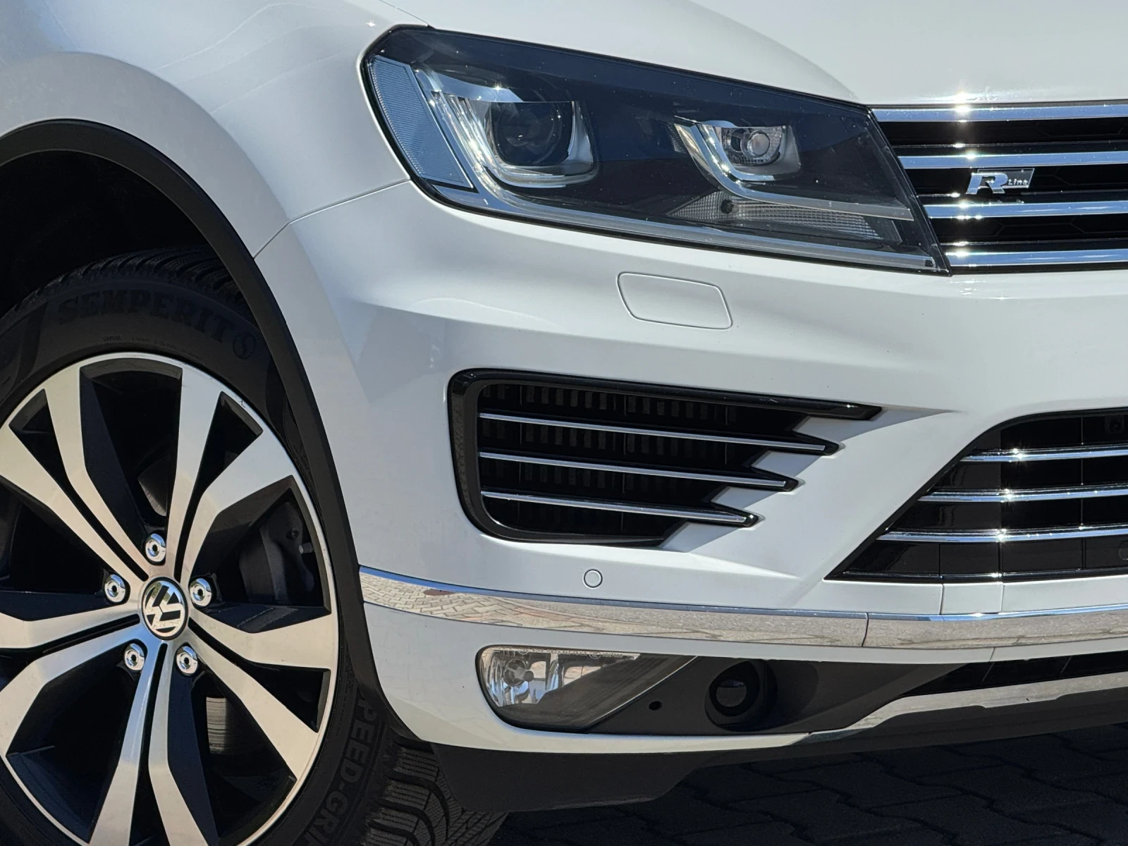 VW Touareg 3.0TDI-R-LINE-ПАНОРАМА-КАМЕРА360-ДИСТРОНИК-УНИКАТ - изображение 7