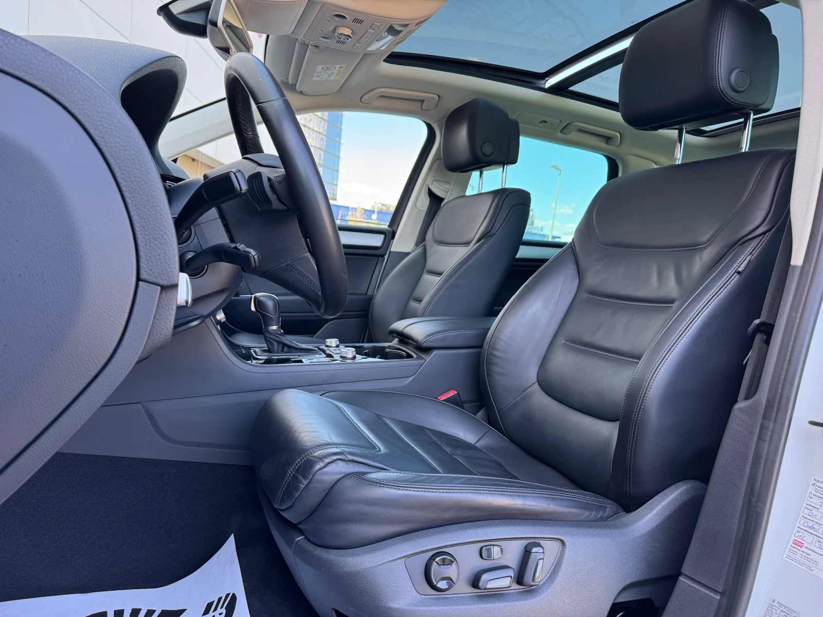 VW Touareg 3.0TDI-R-LINE--360-- | Mobile.bg   11