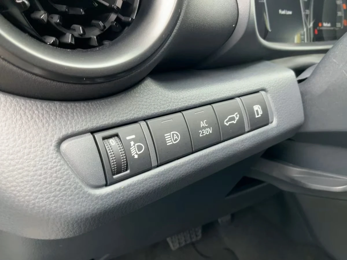 Toyota C-HR  LED/NAVI/ACC/CAMERA - изображение 6