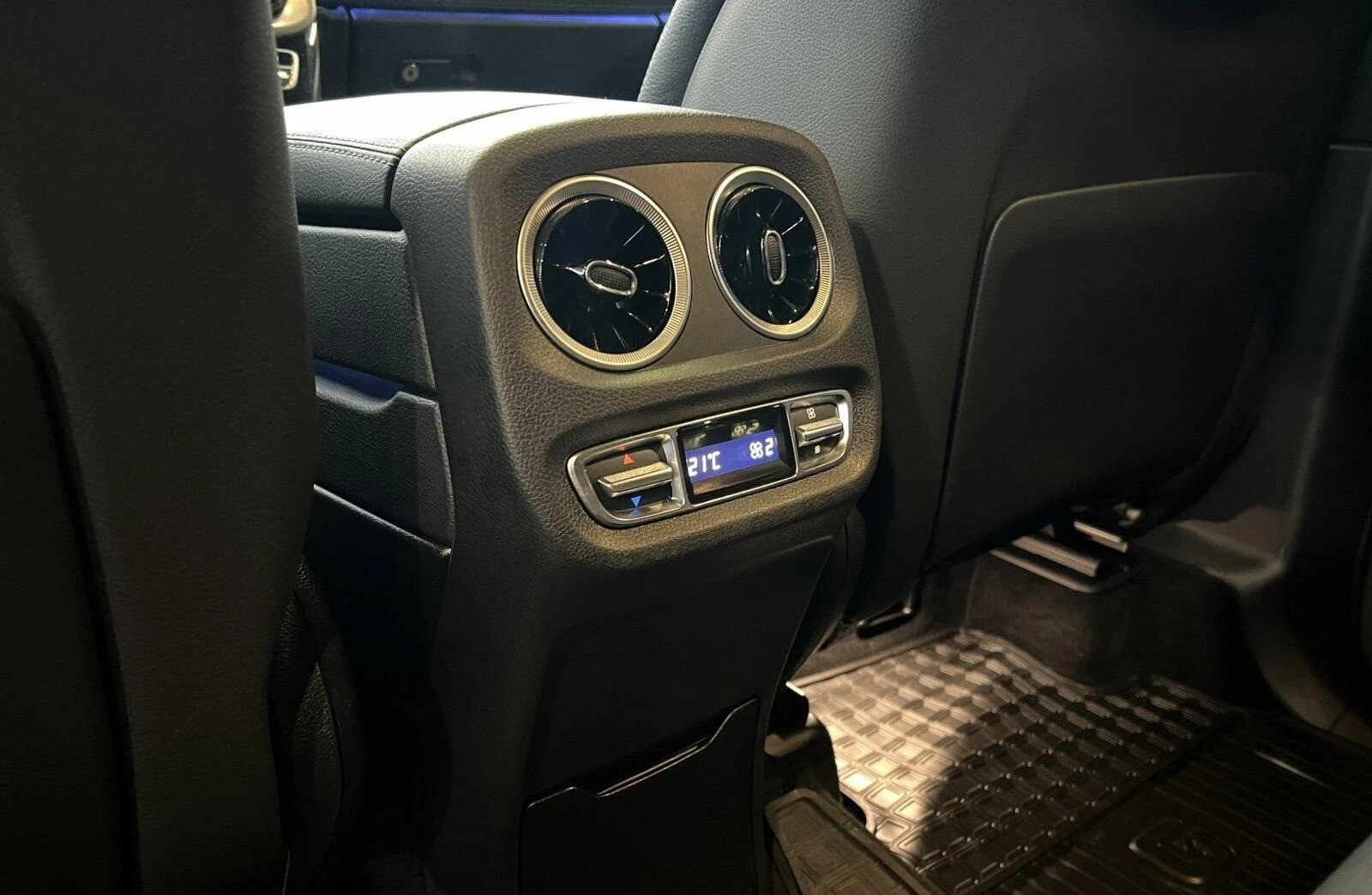 Mercedes-Benz G 400 d/4-MATIC/EXCLUSIV/MULTIBEAM/G-MANUFAKTUR/360/ | Mobile.bg   17