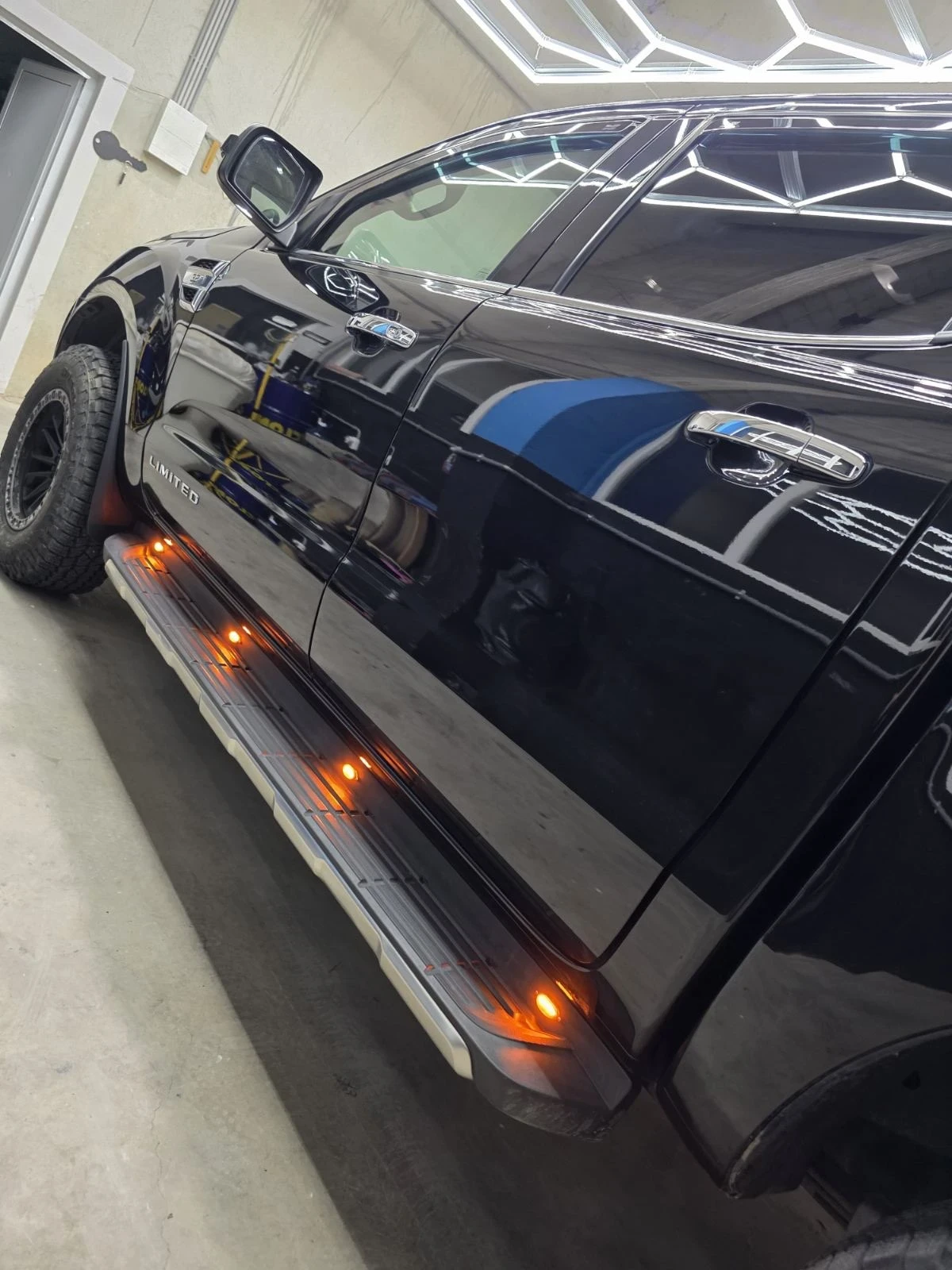 Ford Ranger 3.2TDCI LIMITED , снимка 8 - Автомобили и джипове - 54069120