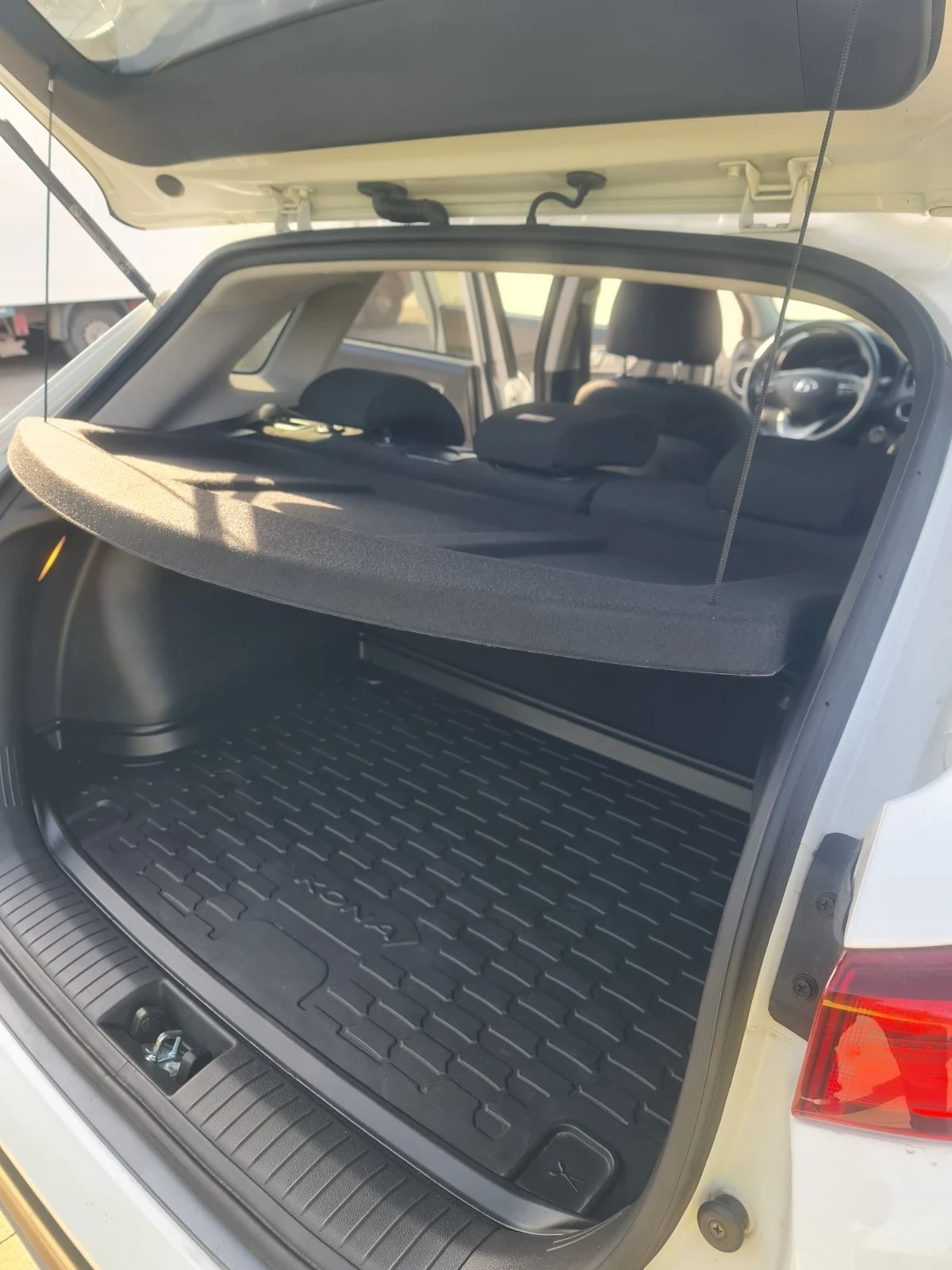 Hyundai Kona Електрически, снимка 9 - Автомобили и джипове - 54562775