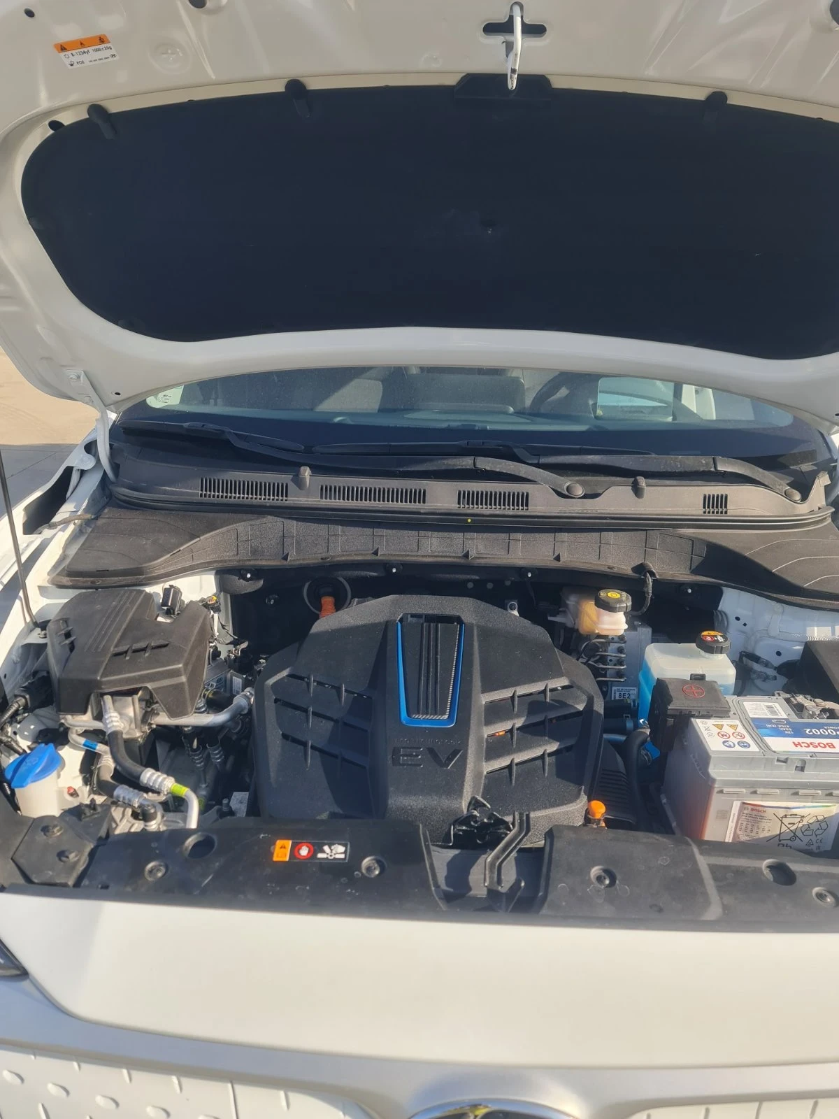 Hyundai Kona Електрически, снимка 4 - Автомобили и джипове - 54562775