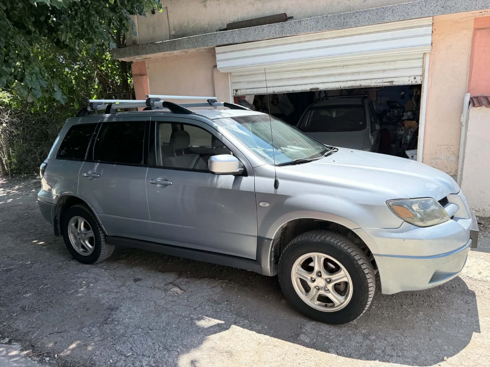 Mitsubishi Outlander, снимка 4 - Автомобили и джипове - 55728878