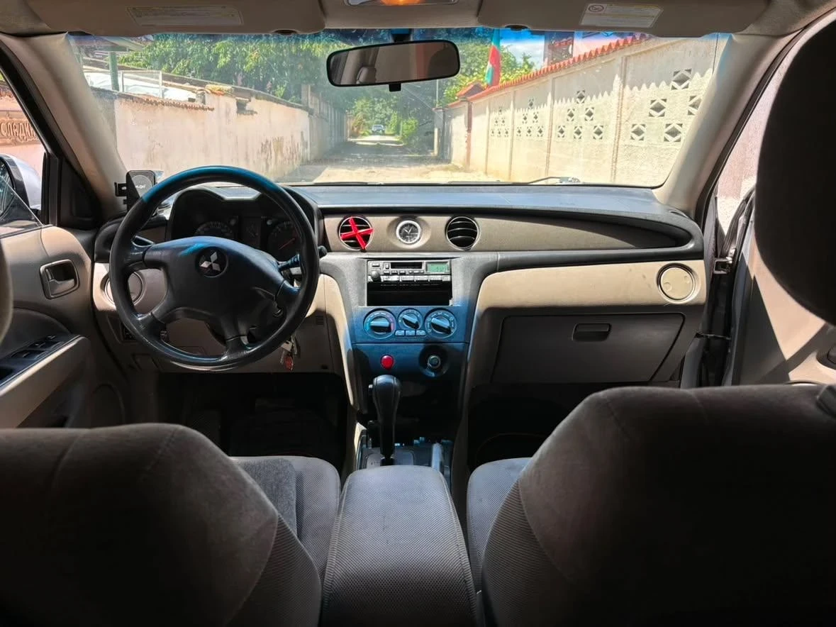Mitsubishi Outlander, снимка 7 - Автомобили и джипове - 55728878