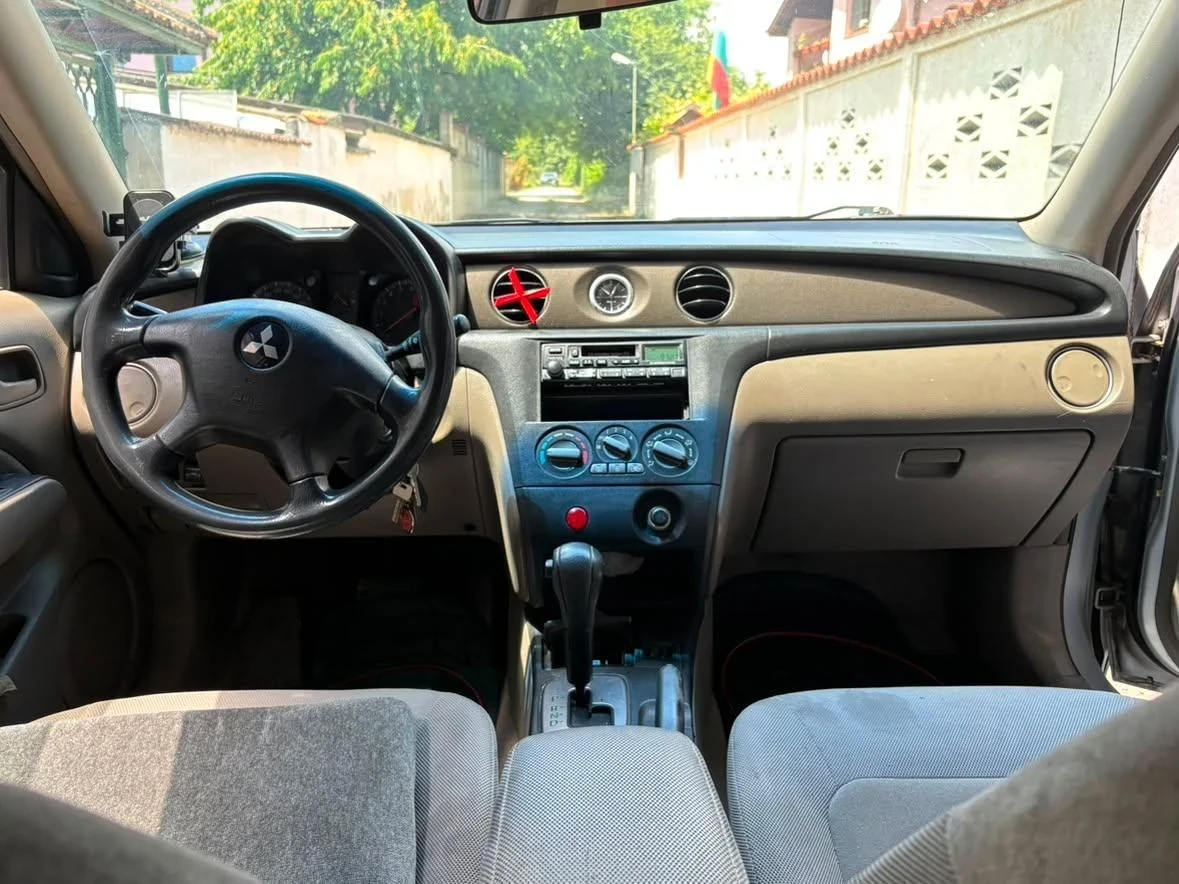 Mitsubishi Outlander, снимка 6 - Автомобили и джипове - 55728878