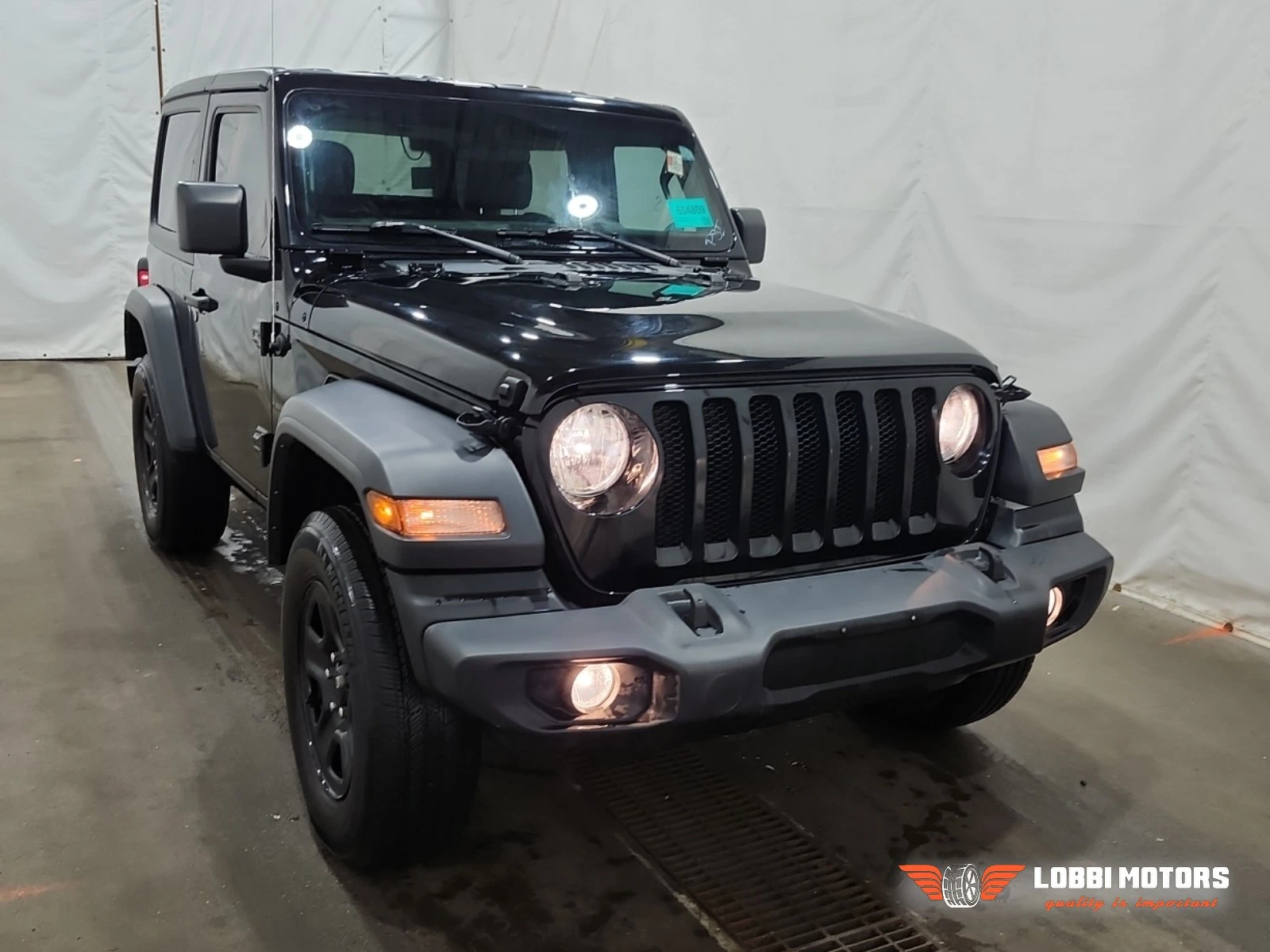 Jeep Wrangler, снимка 2 - Автомобили и джипове - 55955732