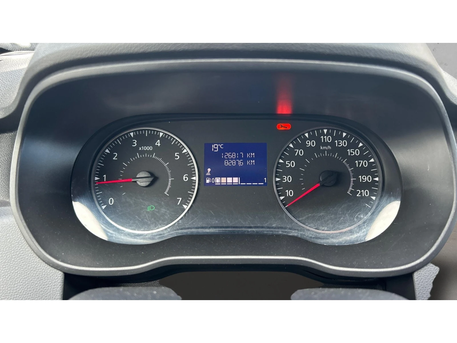 Dacia Duster 1.5 dCi 4WD , Месечна вноска от 222  , снимка 14 - Автомобили и джипове - 56248459