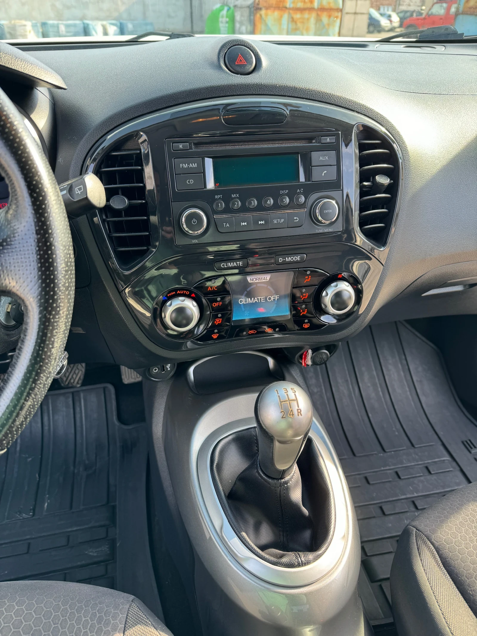 Nissan Juke 1.6, снимка 9 - Автомобили и джипове - 56255455