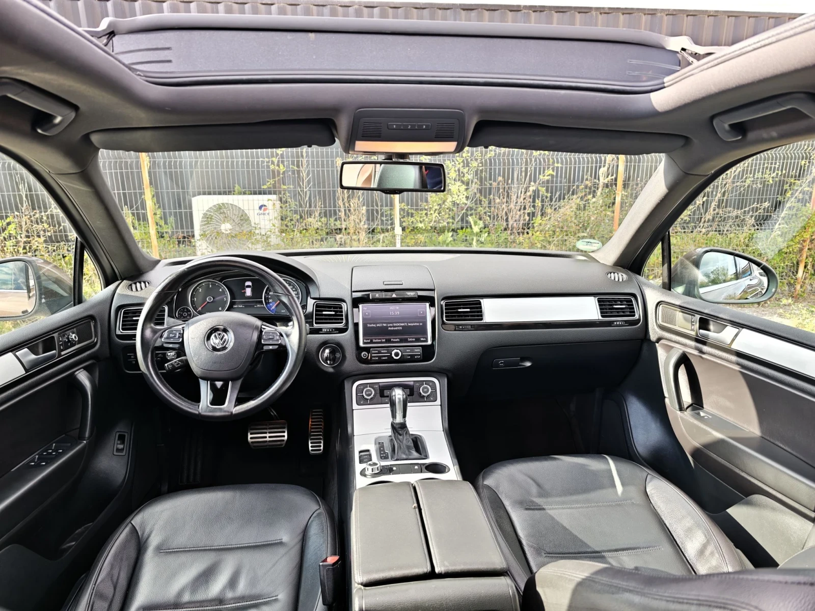 VW Touareg Пълна серв.историв VW* На пружини, снимка 15 - Автомобили и джипове - 56288269