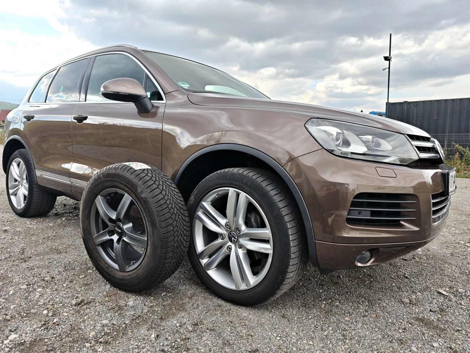 VW Touareg Пълна серв.историв VW* На пружини, снимка 2 - Автомобили и джипове - 56288269