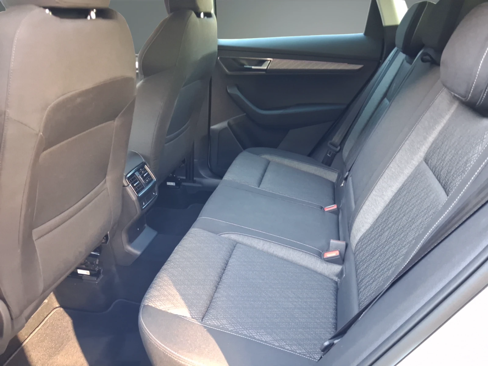 Skoda Karoq �������� 1, 5 TSI, 150 �.�., 6M+ ��� | Mobile.bg � ����������� 12