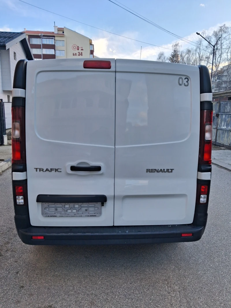 Renault Trafic CDTI, снимка 5 - Бусове и автобуси - 53524989
