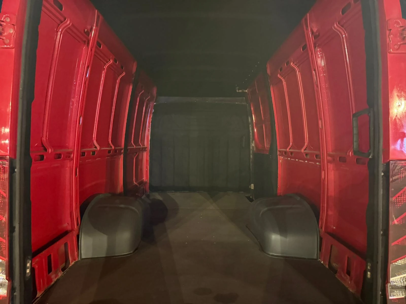 Iveco 35c15 3.0HPI  КАТ. * Б*  * * * ШЕРКОМ * * * , снимка 8 - Бусове и автобуси - 53617197