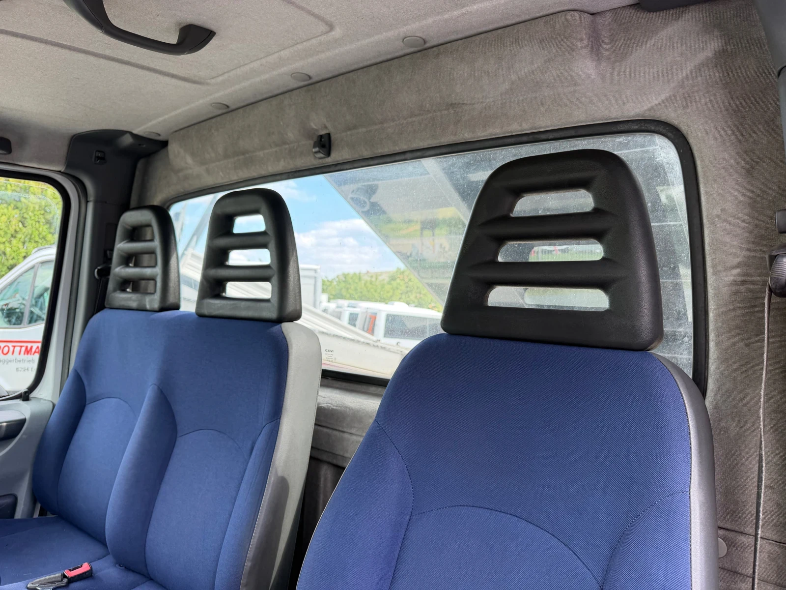 Iveco Daily 3.0 HPI* Климатик* Тристранен самосвал* 4.00м кош, снимка 6 - Бусове и автобуси - 54728493