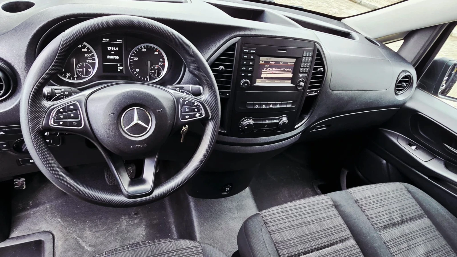 Mercedes-Benz Vito * Vito116 CD TOURER* , снимка 9 - Бусове и автобуси - 54786941