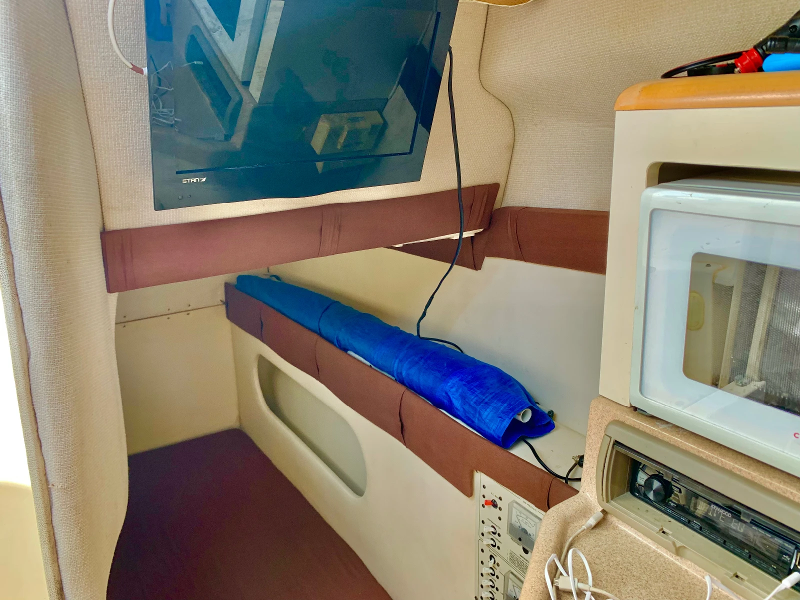   Larson Larson 254 Cabrio | Mobile.bg   12