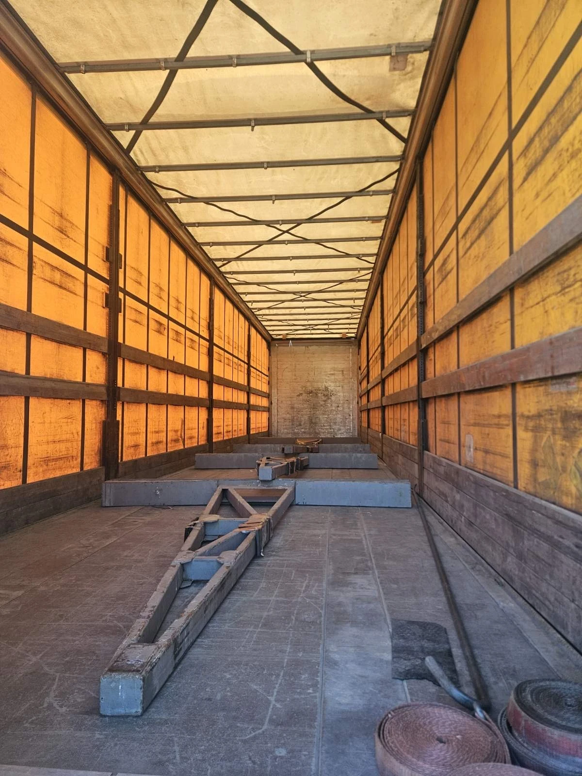 Полуремарке Koegel SN 24 , снимка 6 - Ремаркета - 54359465