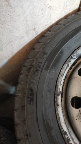Гуми Зимни 225/65R16, снимка 1