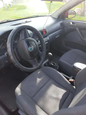 Skoda Octavia, снимка 11