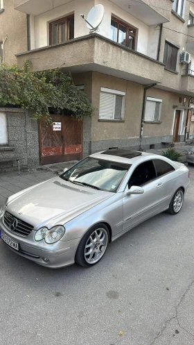     Mercedes-Benz CLK 320 V6  