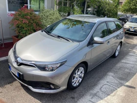Toyota Auris 1.6D4D* FACE-LIFT* 112ks* NAVI* KAMERA* 6sk